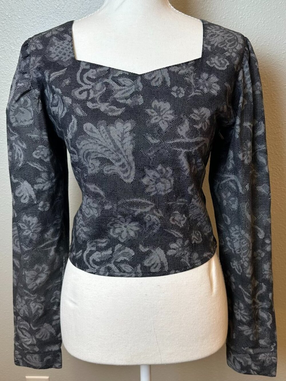 Y2K Vtg Wrangler Silver Lake Grey Damask Floral Lace Up Open Back Blouse Top S